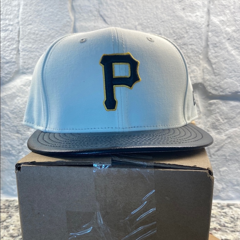 Pittsburg Pirates Cream/Black Leather Visor New Era